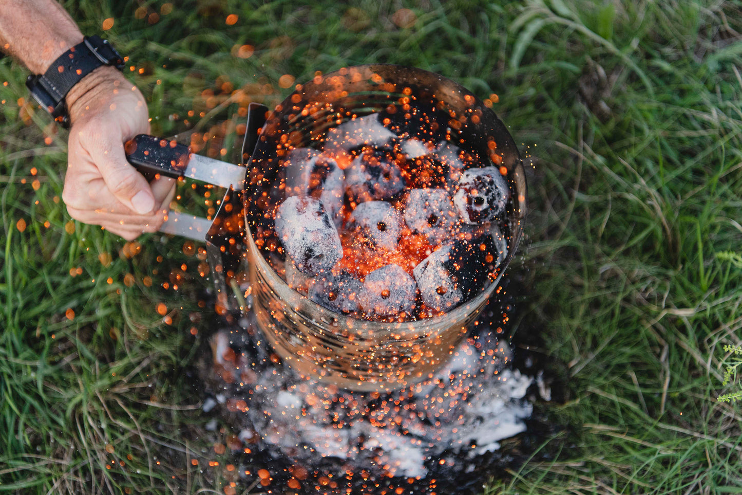 NOMAD Grill & Smoker