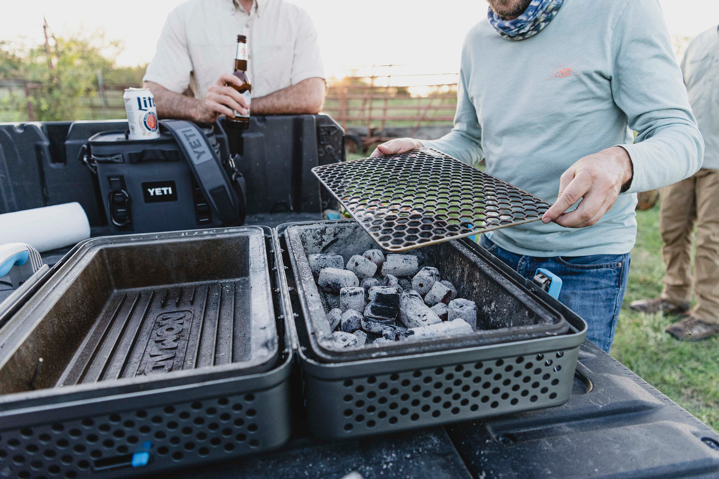 NOMAD Grill & Smoker