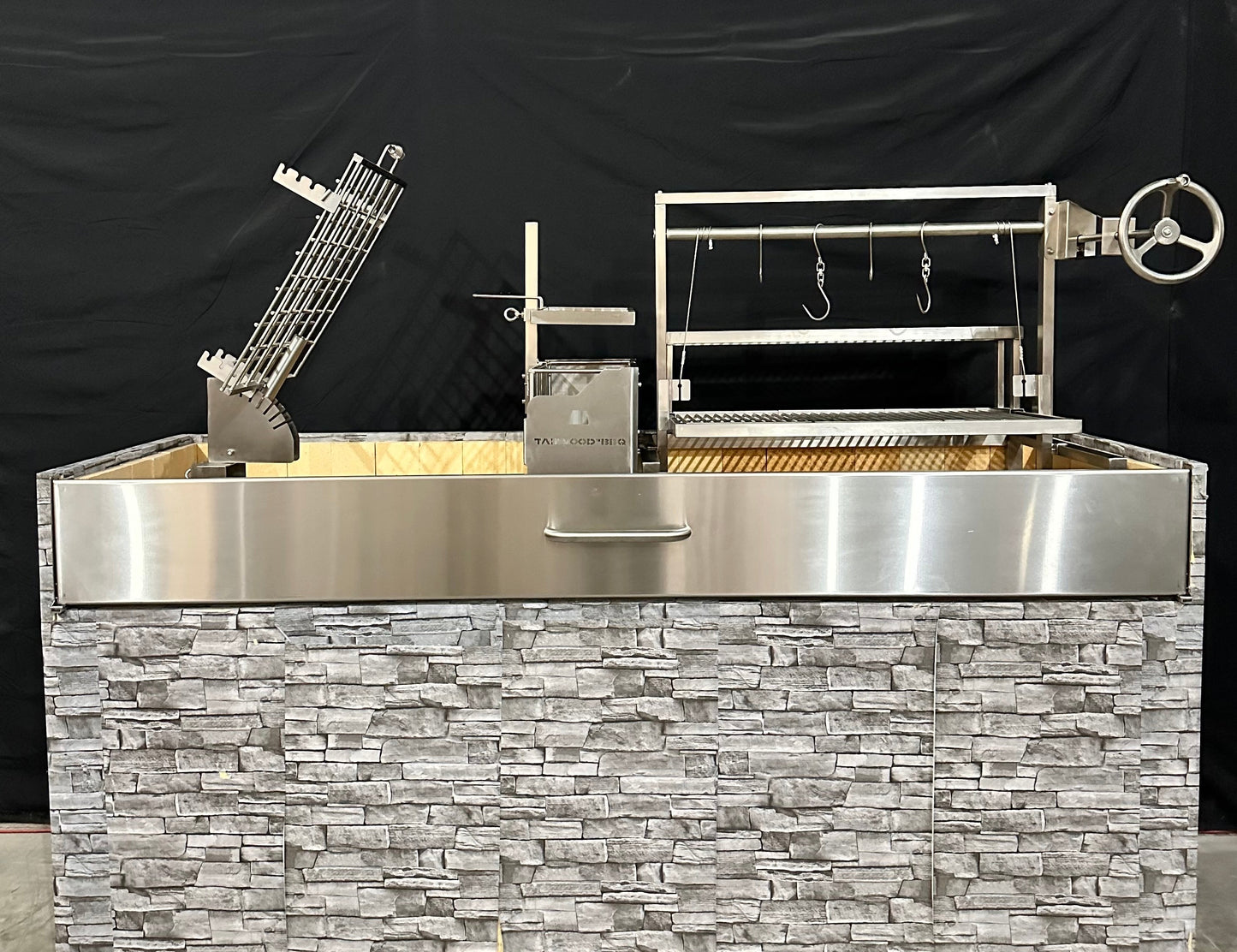 Tagwood BBQ Insert Style Argentine Santa Maria Wood Fire & Charcoal Gaucho Grill without firebricks | BBQ09SS --