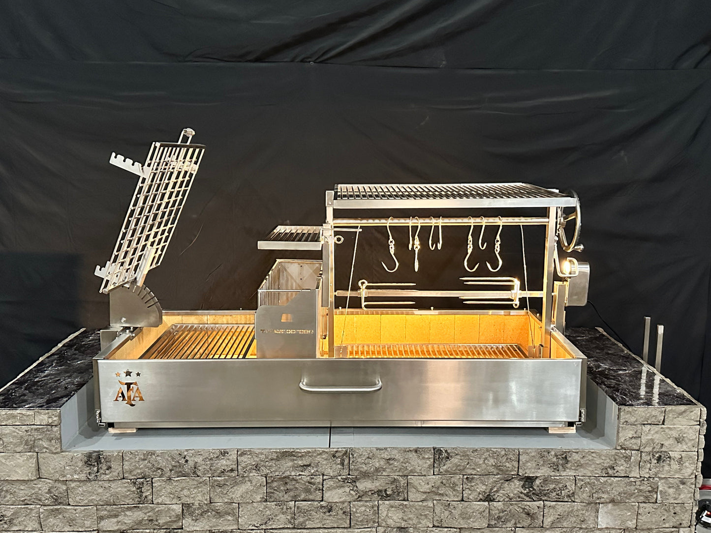 Tagwood BBQ Argentine Santa Maria Wood Fire & Charcoal Gaucho Grill | BBQ28SS