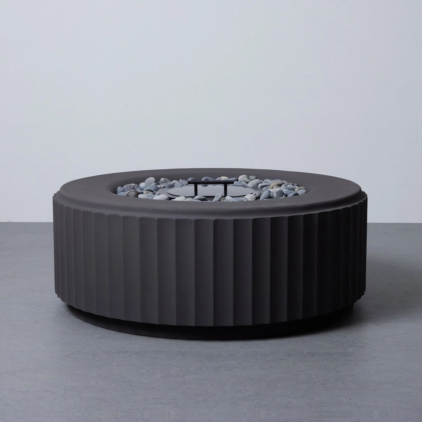 Amani Round Bioethanol Fluted Fire PIt