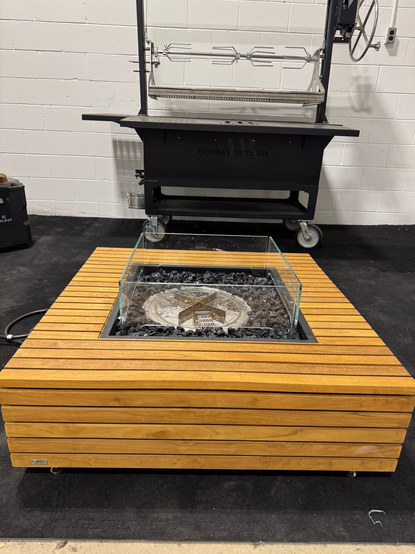 Showroom Teak EcoSmart Fire Base 40 Fire Pit Table Propane
