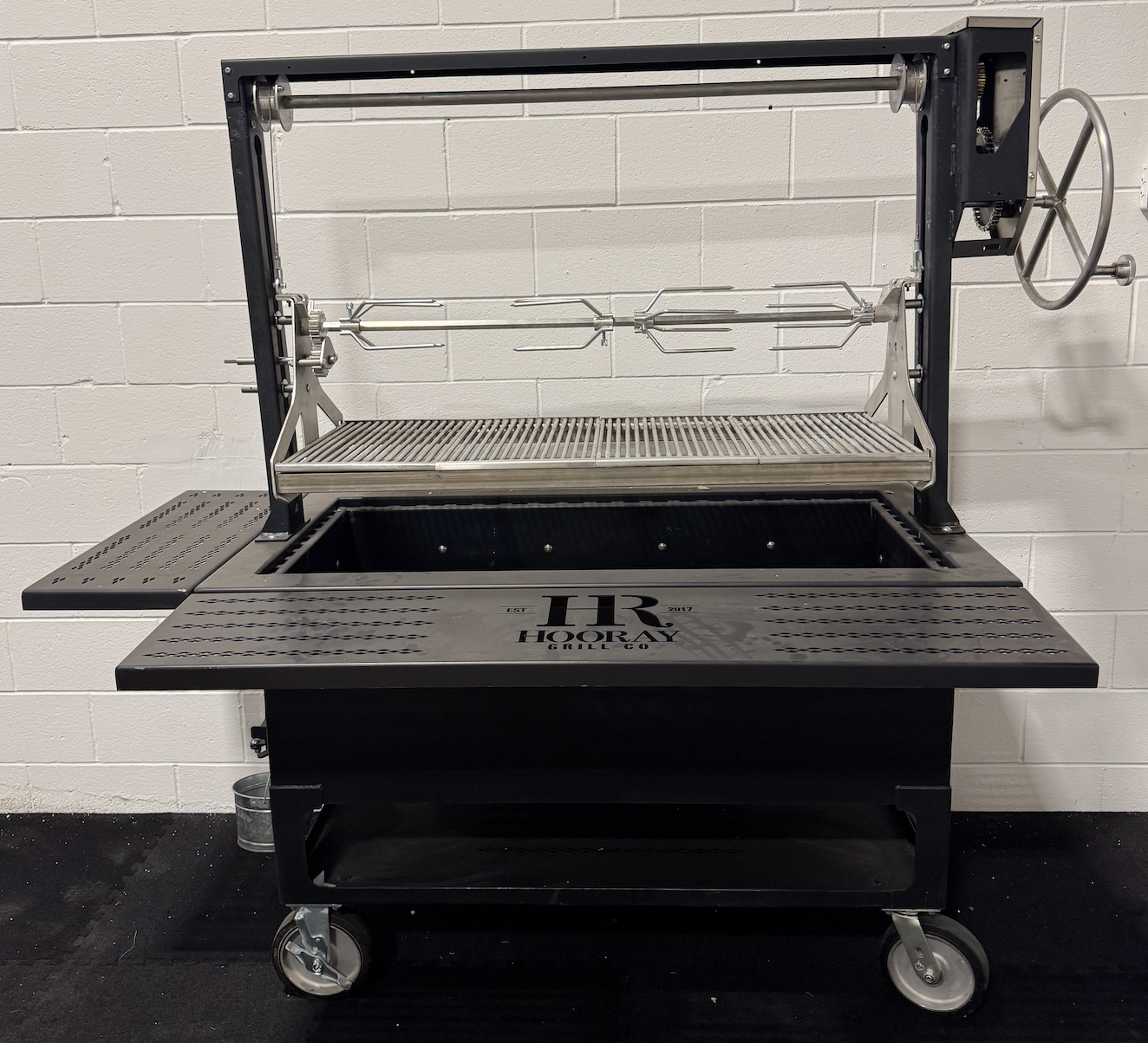 The Ranch 480 Santa Maria Grill Showroom Unit